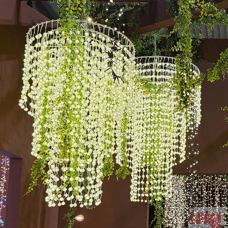 Lampadario decorativo a cascata sfere LED bianco caldo per decorazioni - immagine 4